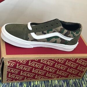 Vans Old Skool Sneakers in Olive and White
